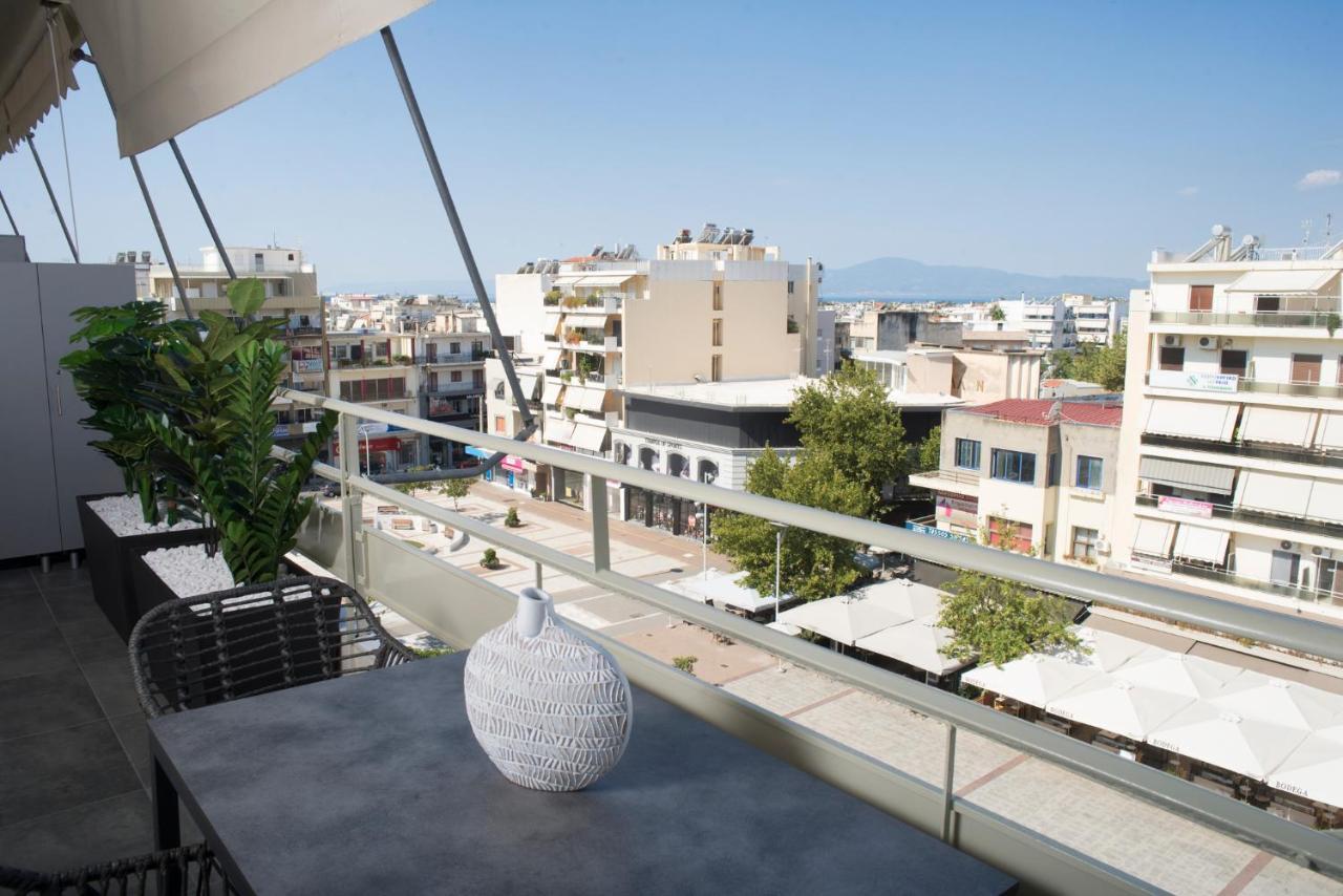 Urban Chic Luxury At The City Center Каламата Экстерьер фото